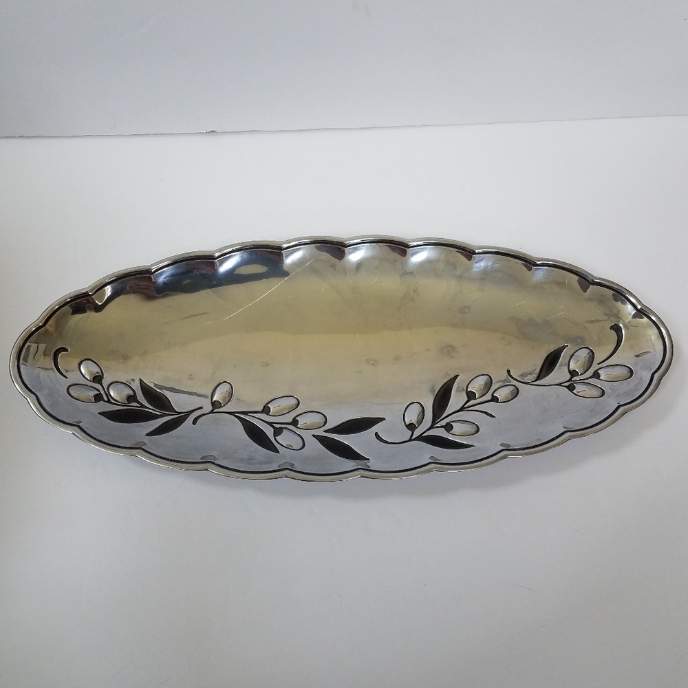 Lenox Cast Aluminum Olive Platter 17 x 6